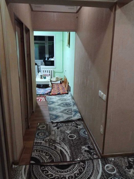 СРОЧНО ПРОДАЁТСЯ 3-комнатная квартира, 3 XONALI UY, M. Ulugbek tumani