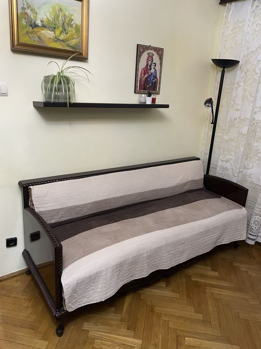 Vand set mobilier sufragerie, dulapuri suspendate, canapea extensibila