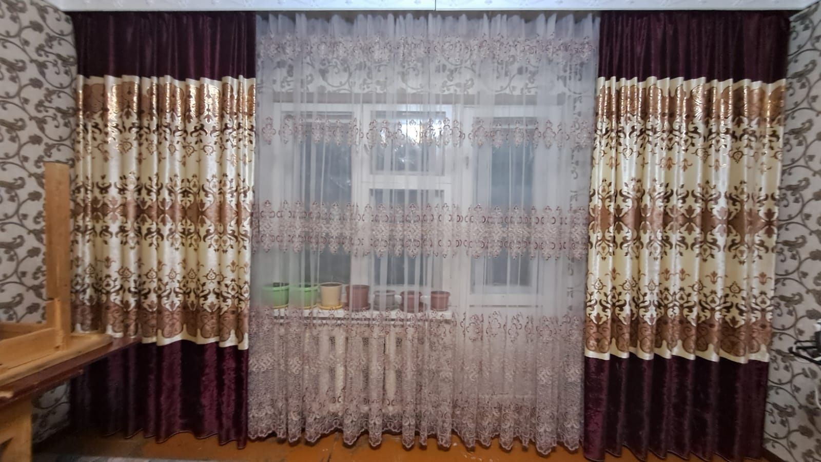 Продам шторы и тюль 7метр и 5метр.