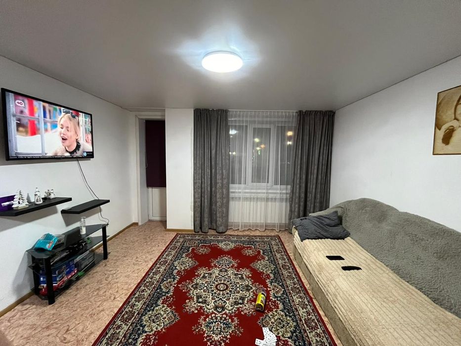 Продам недорого 2к новостройку с частичным ремонтом!