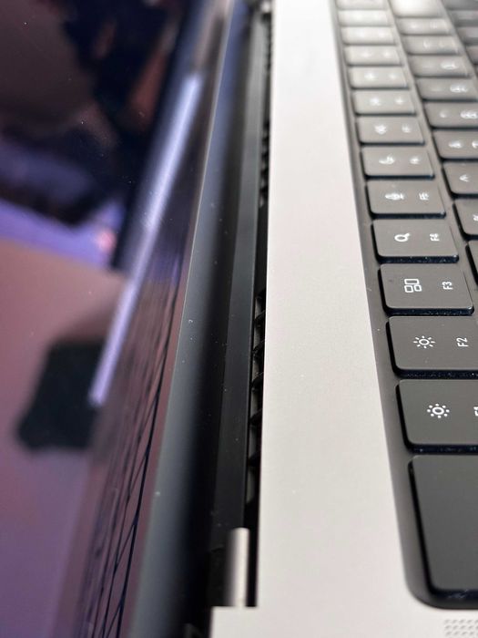 Macbook Pro 16" 2021 M1 Pro 16gb RAM 512gb SSD