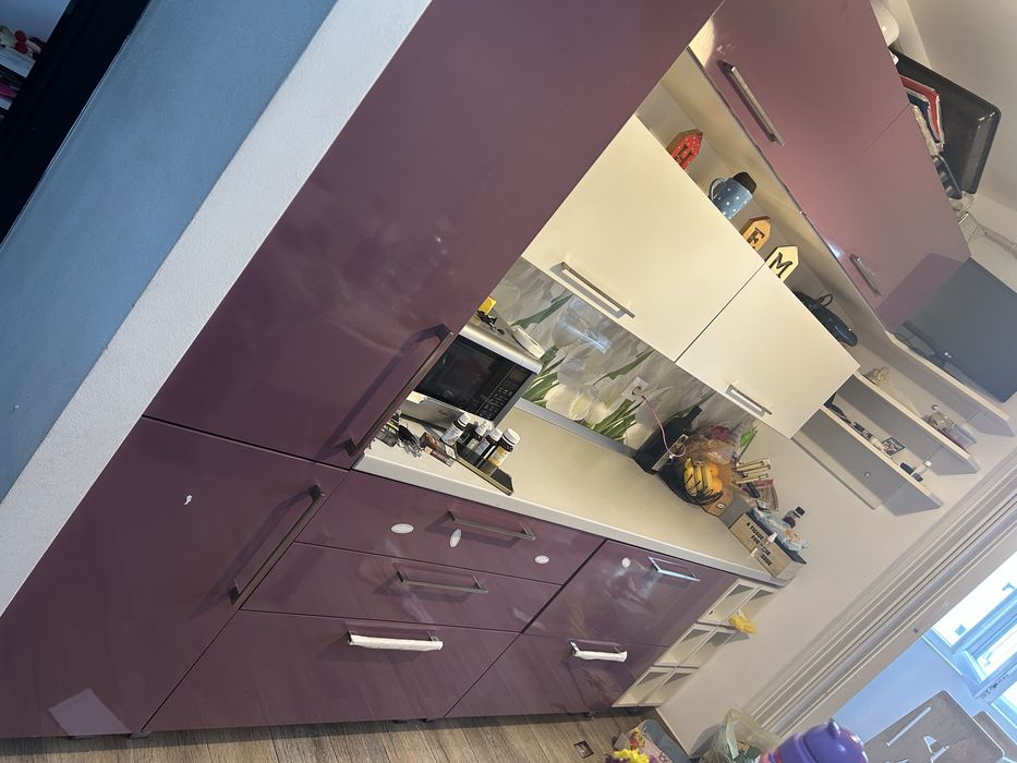 Mobila bucatarie pal lucios