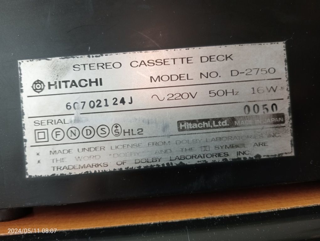Hitachi D-2750 vintage