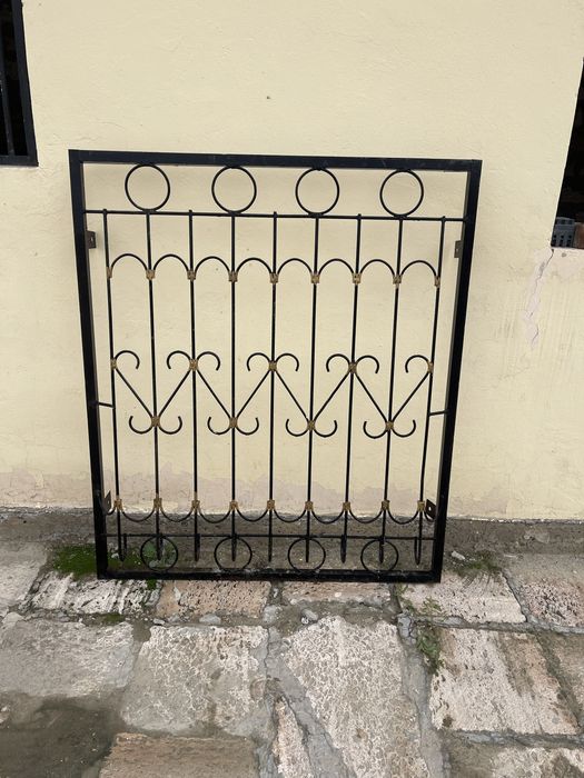 Решатка на окна железо