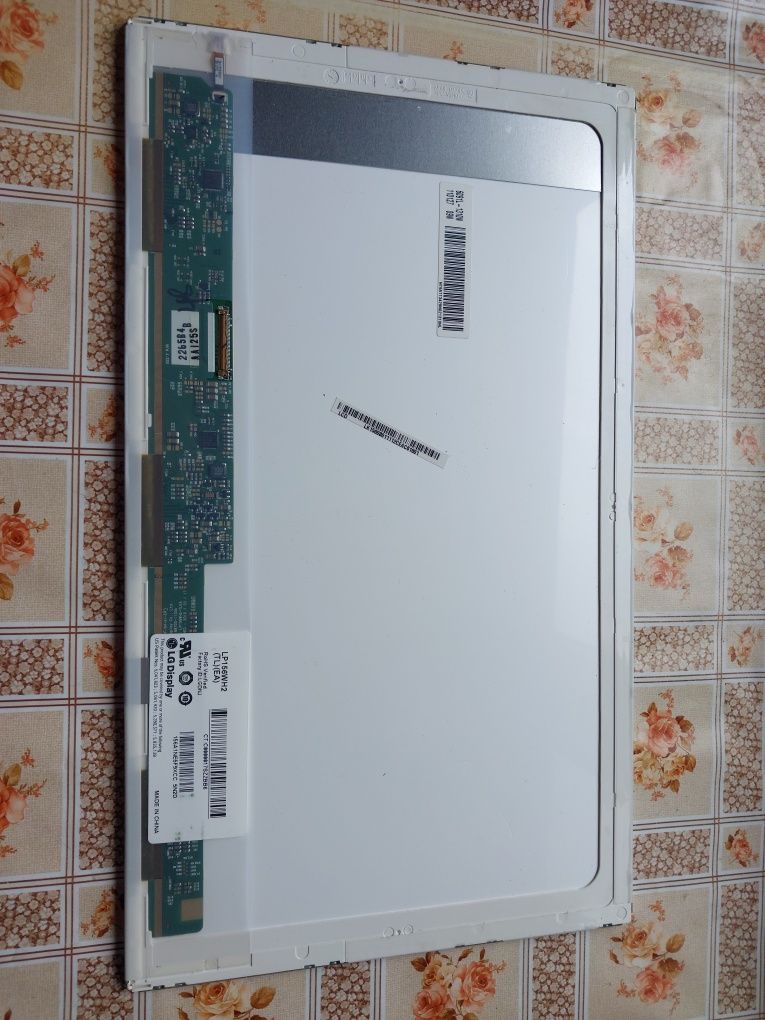 Display laptop asus x52f model lg lp156wh2 tl ea, 15.6", 40 pini