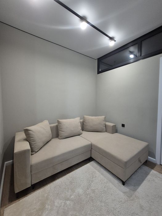 Продам диван угловой