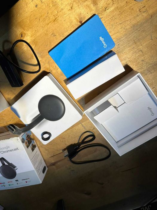 NOU Google chromecast 3 original la cutie