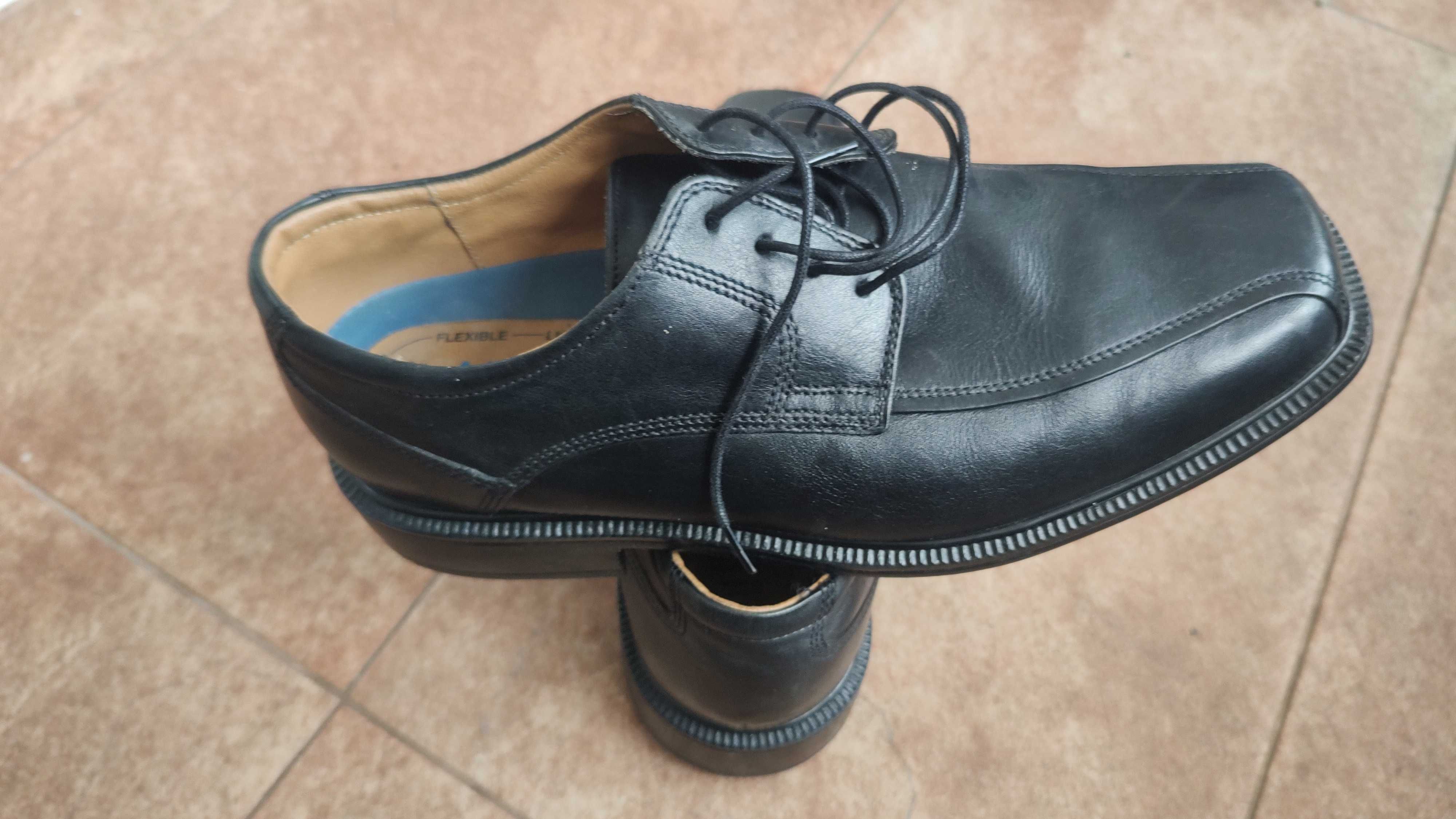 Pantofi Marks & Spencer  Marime UK 9 43 1/2 EU