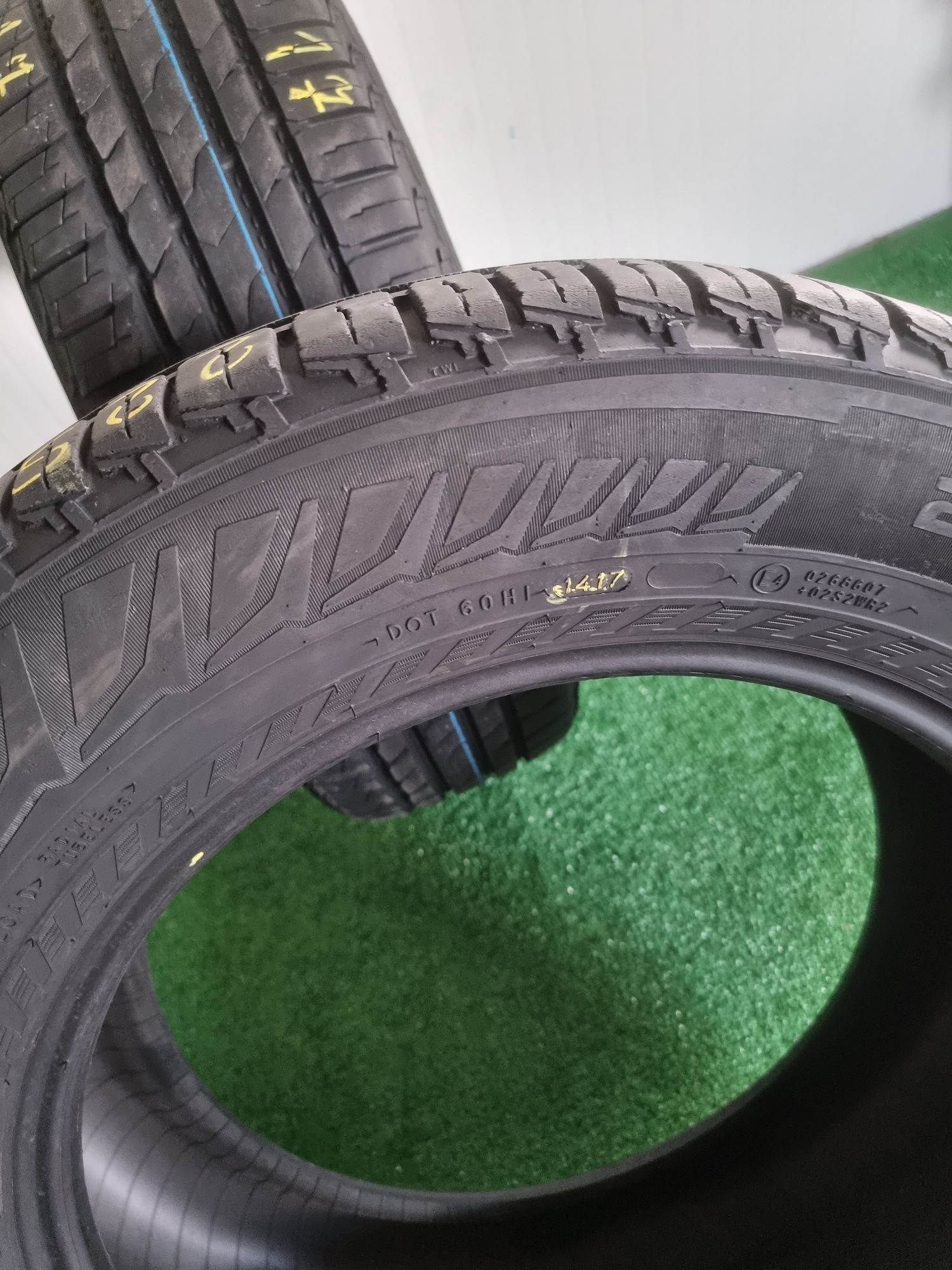 225.65.17 nokian