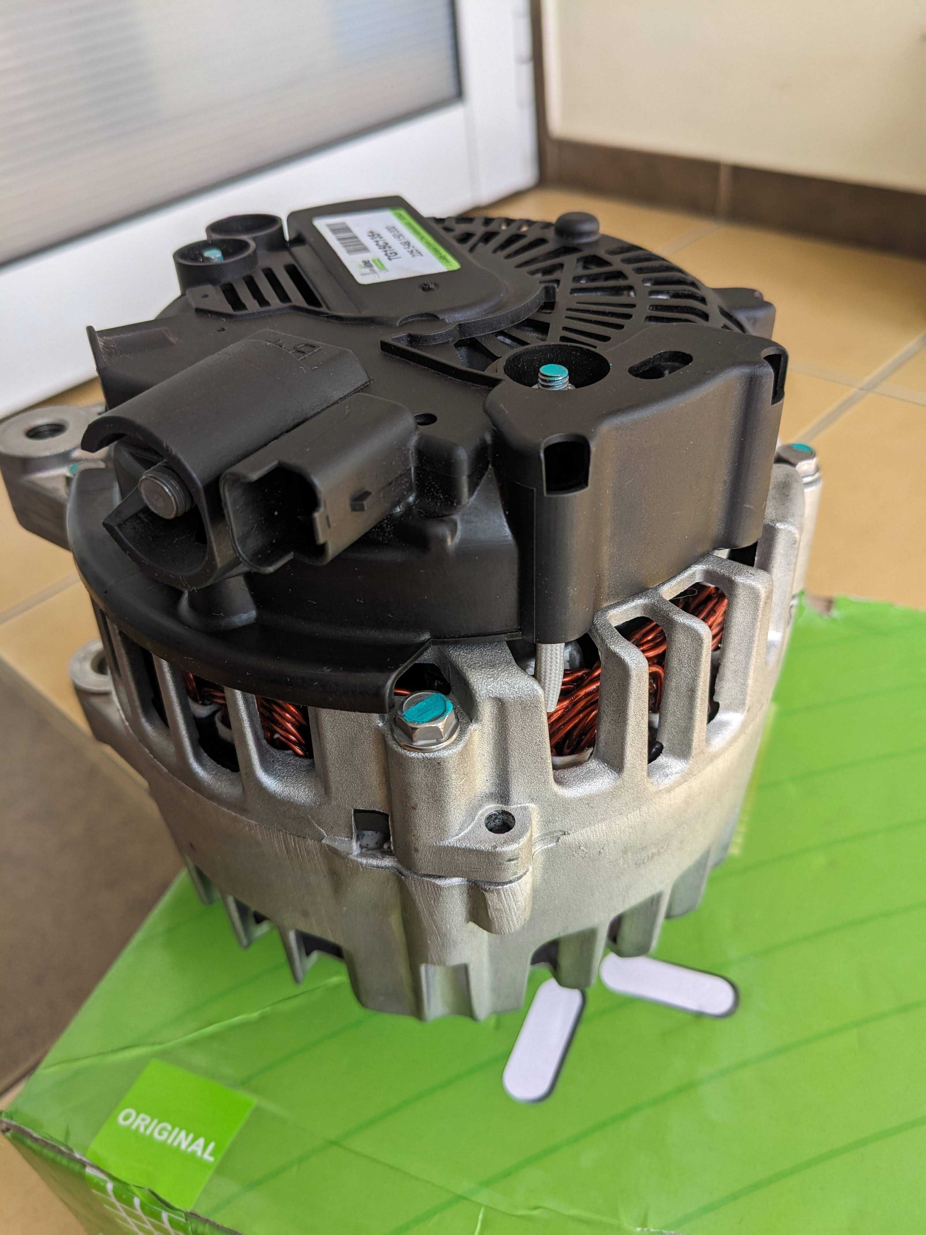Алтернатор Valeo нов за Peugeot Citroen 2.0 1.6 hdi