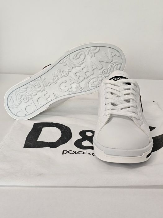 Adidași unisex albi