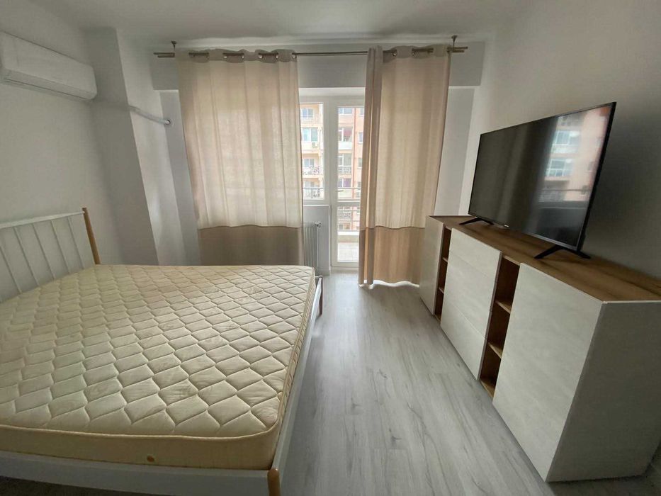 Apartament studio de închiriat