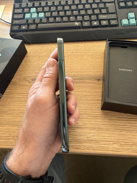 Samsung S22 bine intretinut