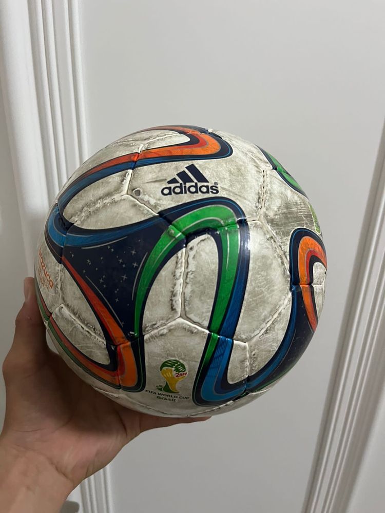 Продам футбольный мячи Adidas, Derbystar, Select. ЦЕНЫ В ОПИСАНИЕ