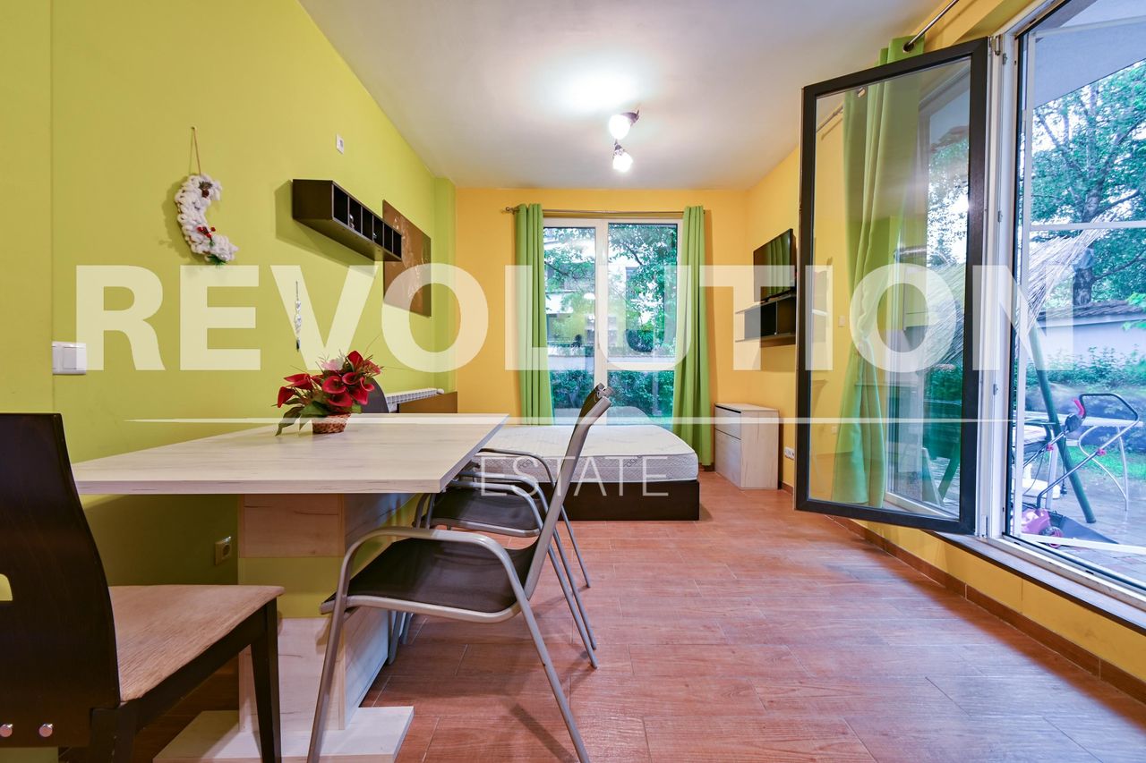 Дава се под наем Тристаен апартамент в София, Витоша - 76 кв.м за 650 € - Снимка #3