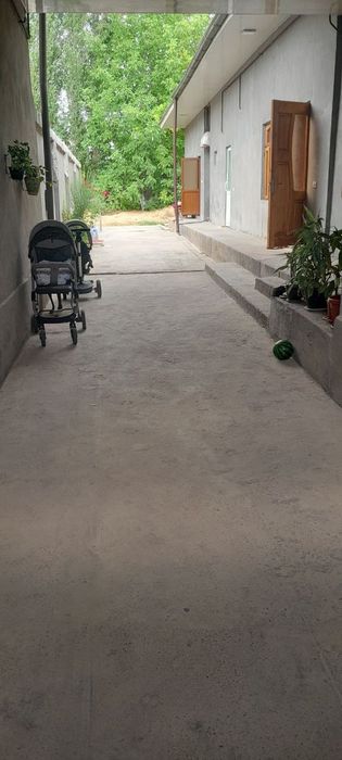 Toshkent tumanida uy sotiladi