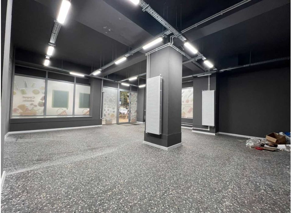 Spatiu comercial + rampa aprovizionare- 87,40 mp, Constanta