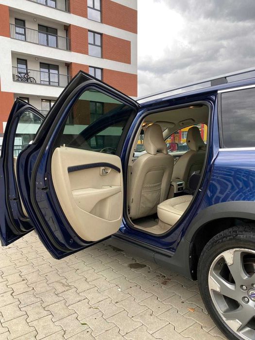 Volvo XC70 2.4 cmc D3 (motor 5 cilindri) model Ocean Race