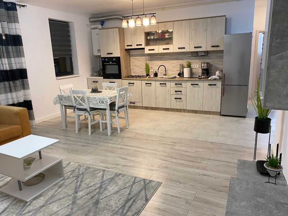 Proprietar, inchiriez apartament 2 camere, zona Giroc
