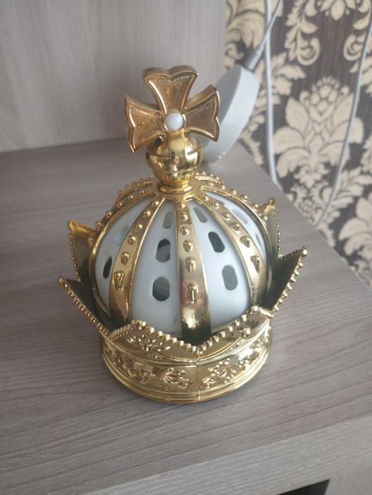 Продам-аромаизатор в машину.