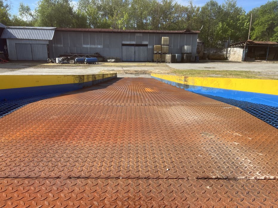 Vand rampa auto descarcare marfa