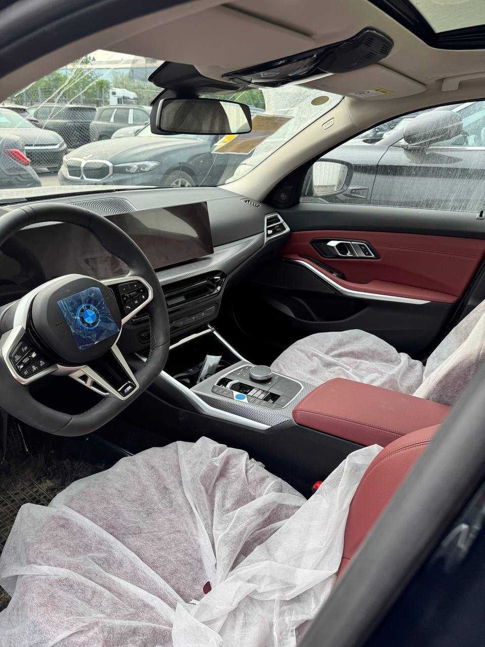 BMW i3 eDrive 40L! Night Sport 2025г! Темно Синий / Бодровый!