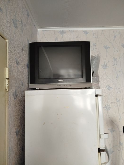 Телевизор samsung