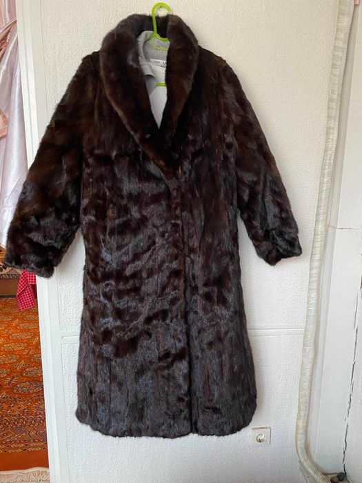 Дълго палто от визон