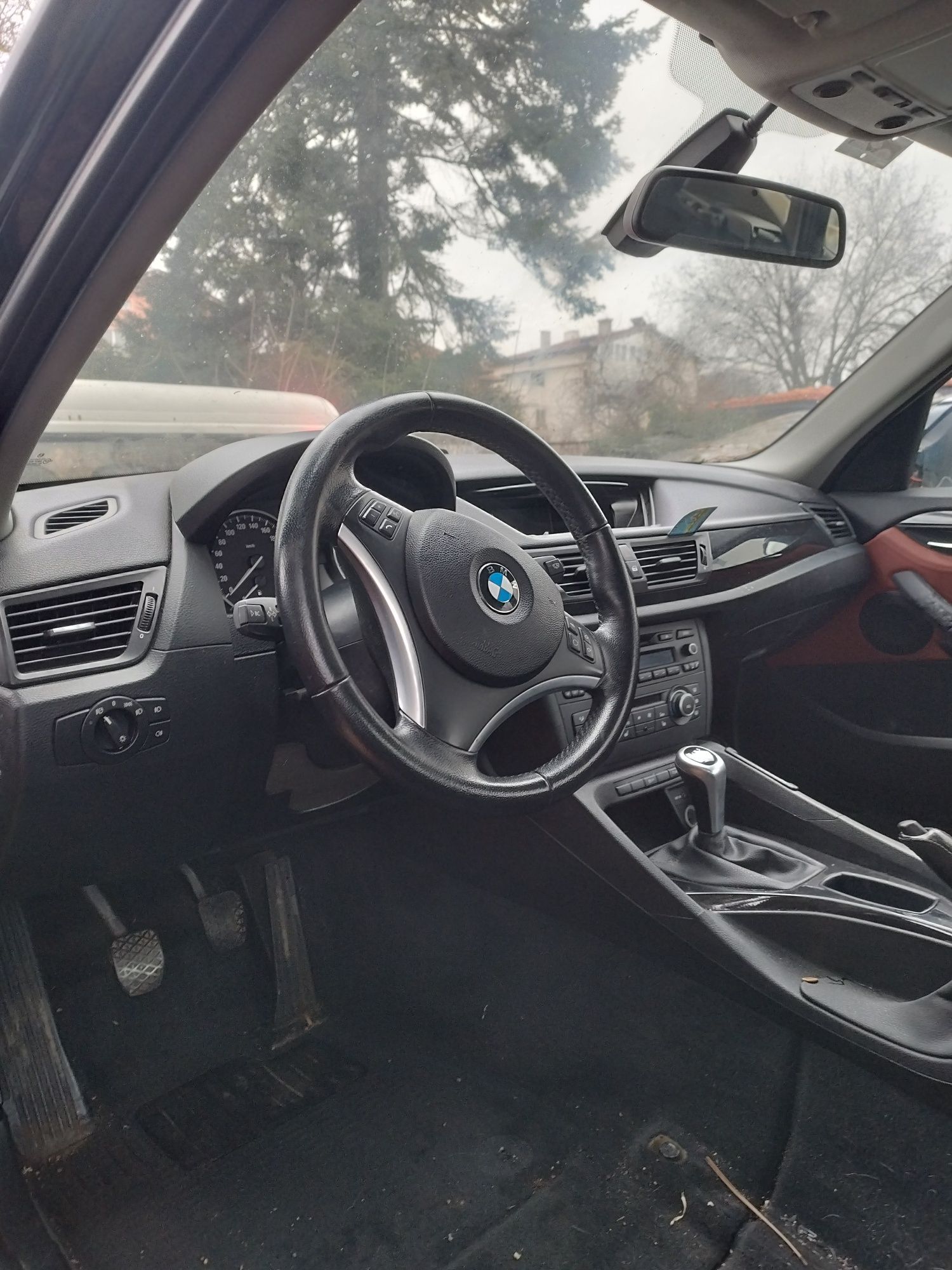 BMW X1 2.0d. S.DRIVE на части