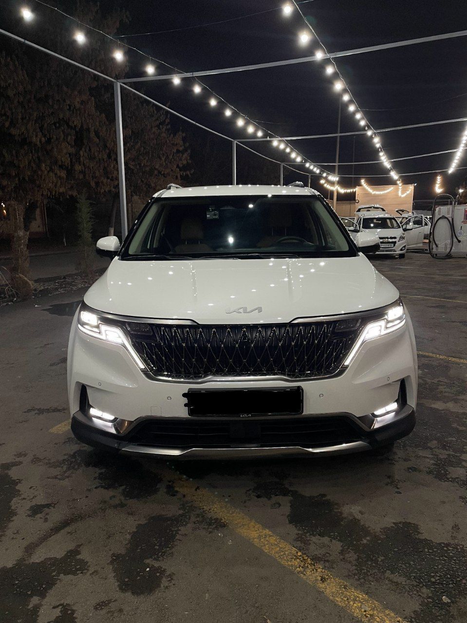 Kia Carnival 2023-yil