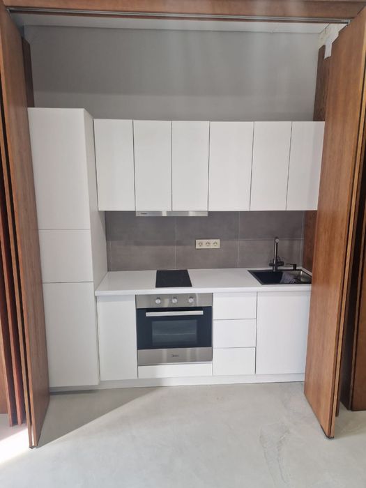 Продам кухонный гарнитур, срочно, без техники