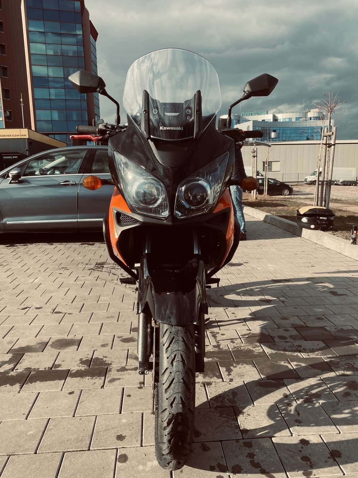 Kawasaki KLV Suzuki V-Strom 1000 DL 1000