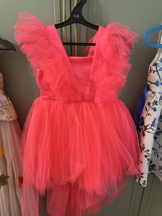 Платья нарядные на девочку