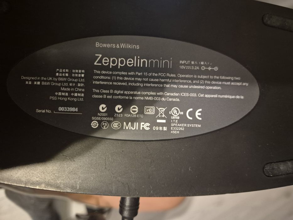 Bowers Wilkins Zeppelin Mini