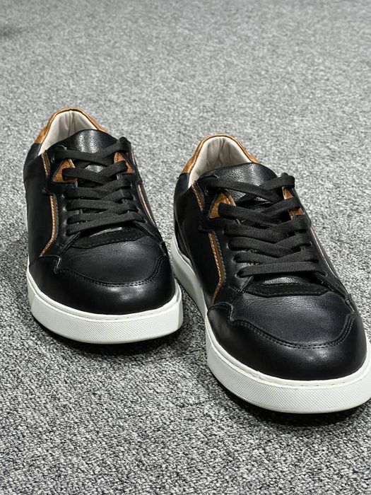 Esdorf erkaklar poyafzali