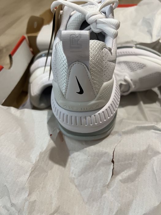 Продавам оригинални маратонки Nike