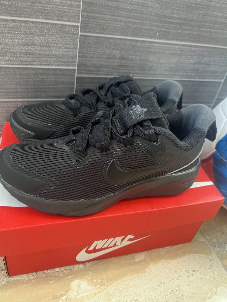 Маратонки Nike размер 31