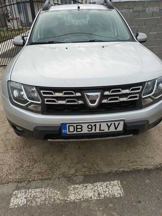 Vând Dacia Duster an 2014 FULL