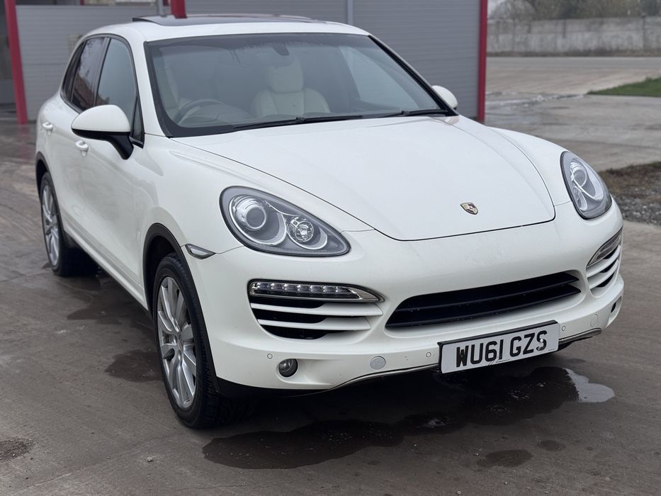 Dezmembrez Porsche Cayenne 3.0 CRC