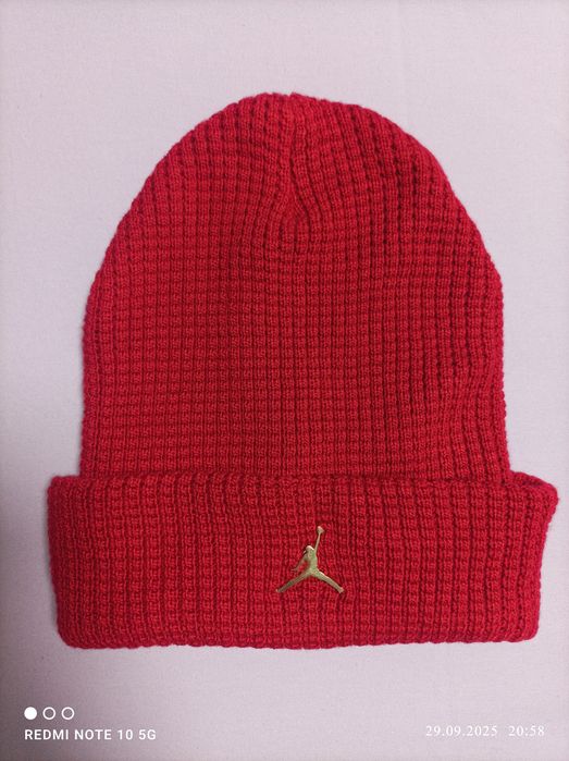 Зимна шапка Nike Jordan