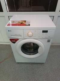 Стиральная машинка LG (стиральная машина)