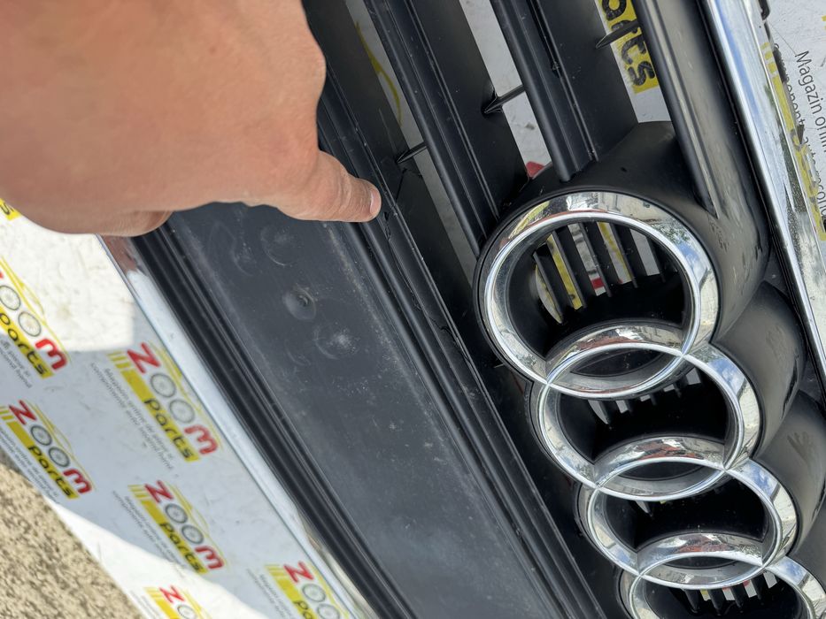 Grila centrala fata cu sigla Audi A4 B9 2016-2020