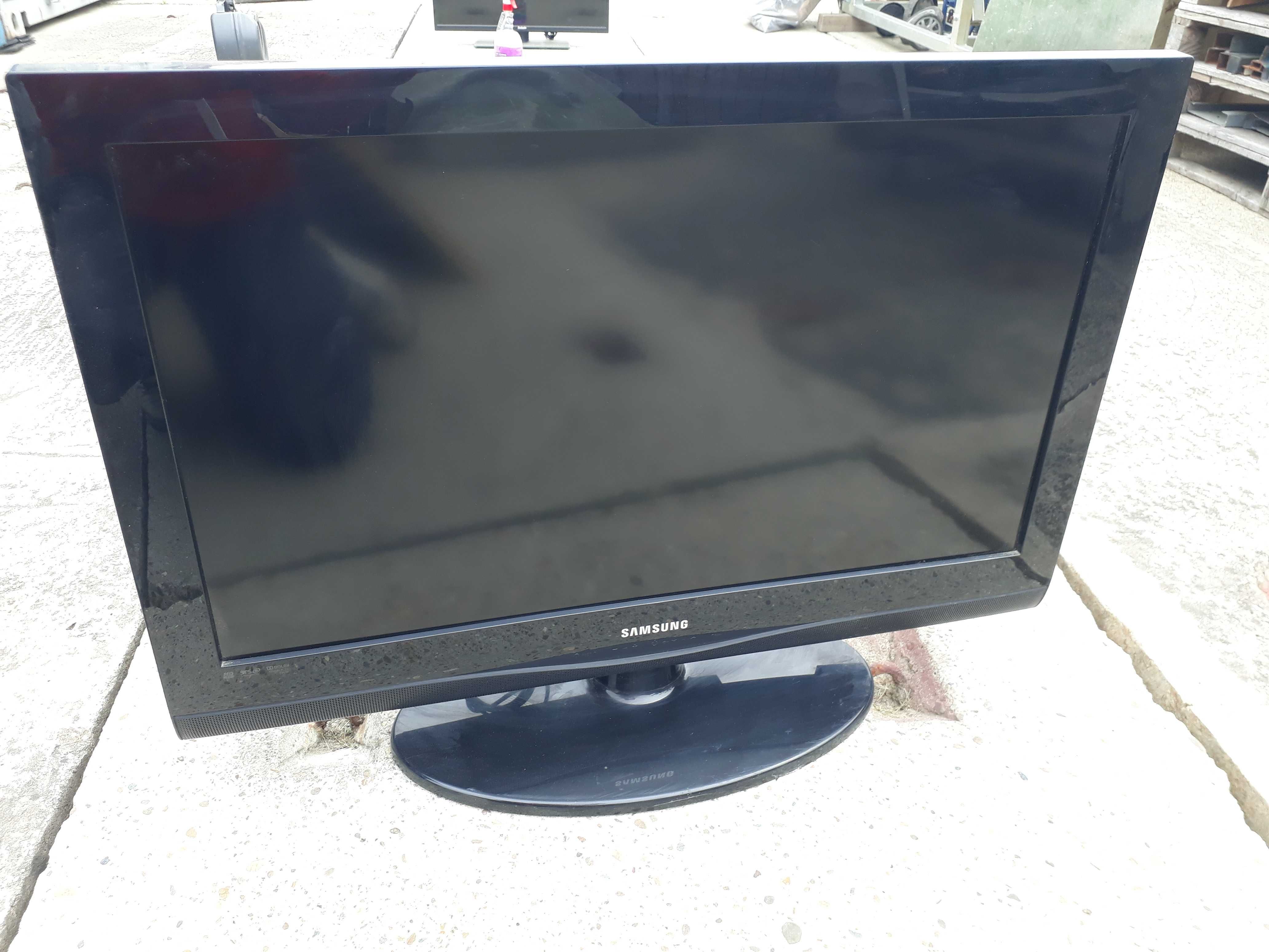 display  lcd samnsung  LE32C350D1WXXH