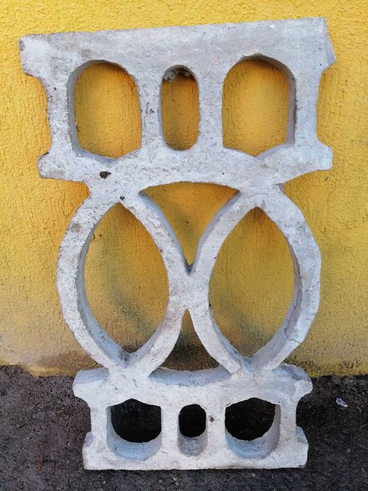 Орнамент за градинска ограда