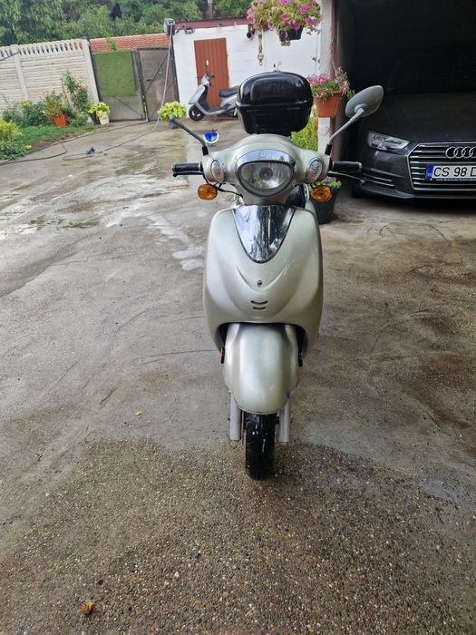 Scutere recent aduse din germania