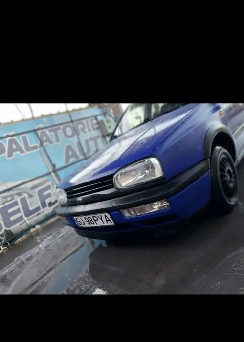 Vand golf 3 doar azi 600€