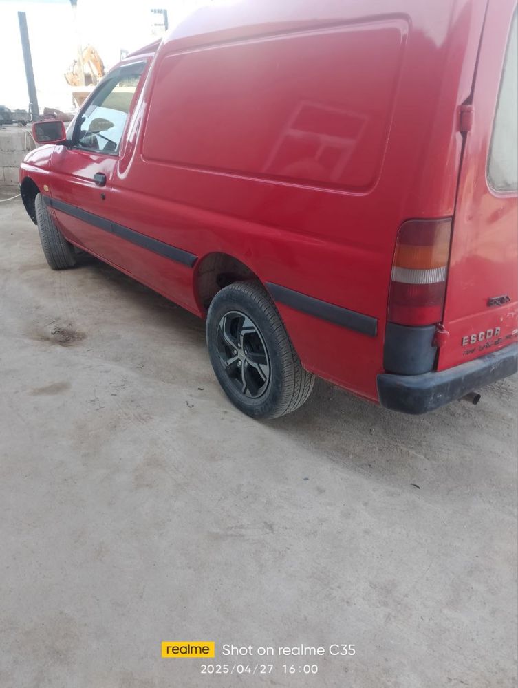 Ford Escort 1995 yil