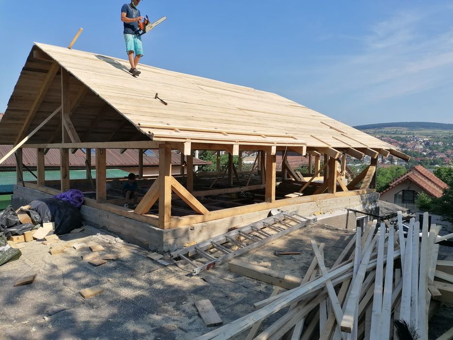 Reparatii acoperisuri și renovări dela ala ze