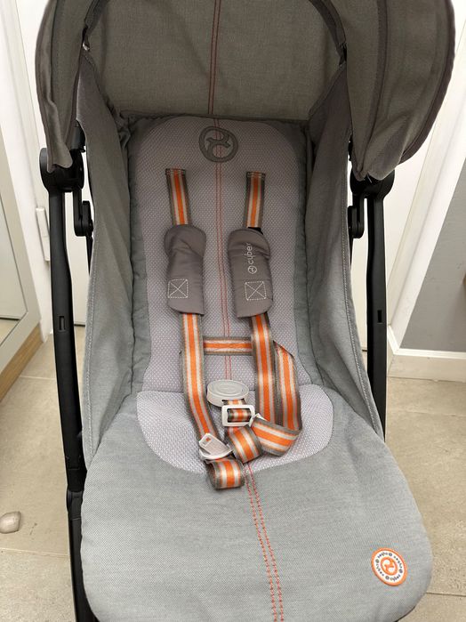 Carucior compact și foarte ușor Cybex Gold LIBELLE Lava Grey