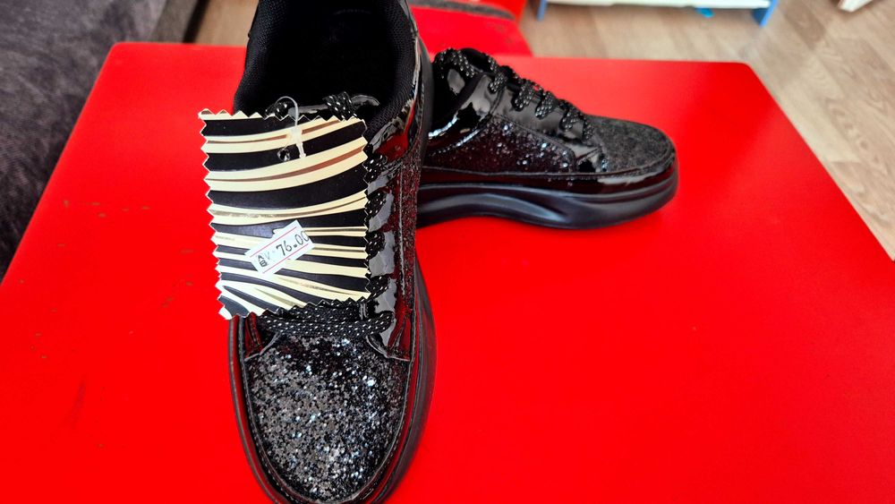 Намалени от 76лв Обувки нови с етикет